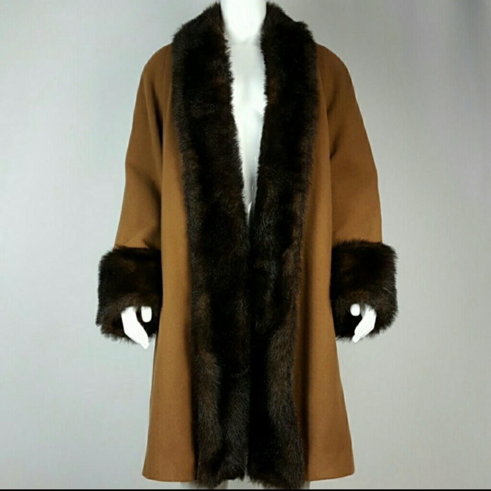 🔥 Vintage Alorna Faux Fur Collar/Cuff Coat - Picture 8 of 16